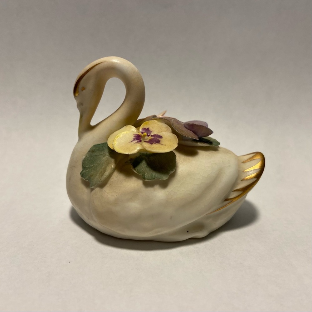 Adderley porcelain swan made in England gold lustre flowers hand-painted
